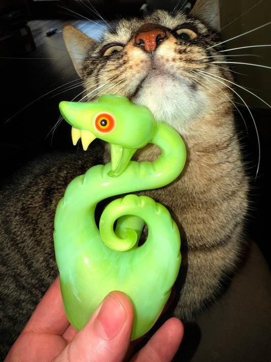 Niko cray sculpted snake
